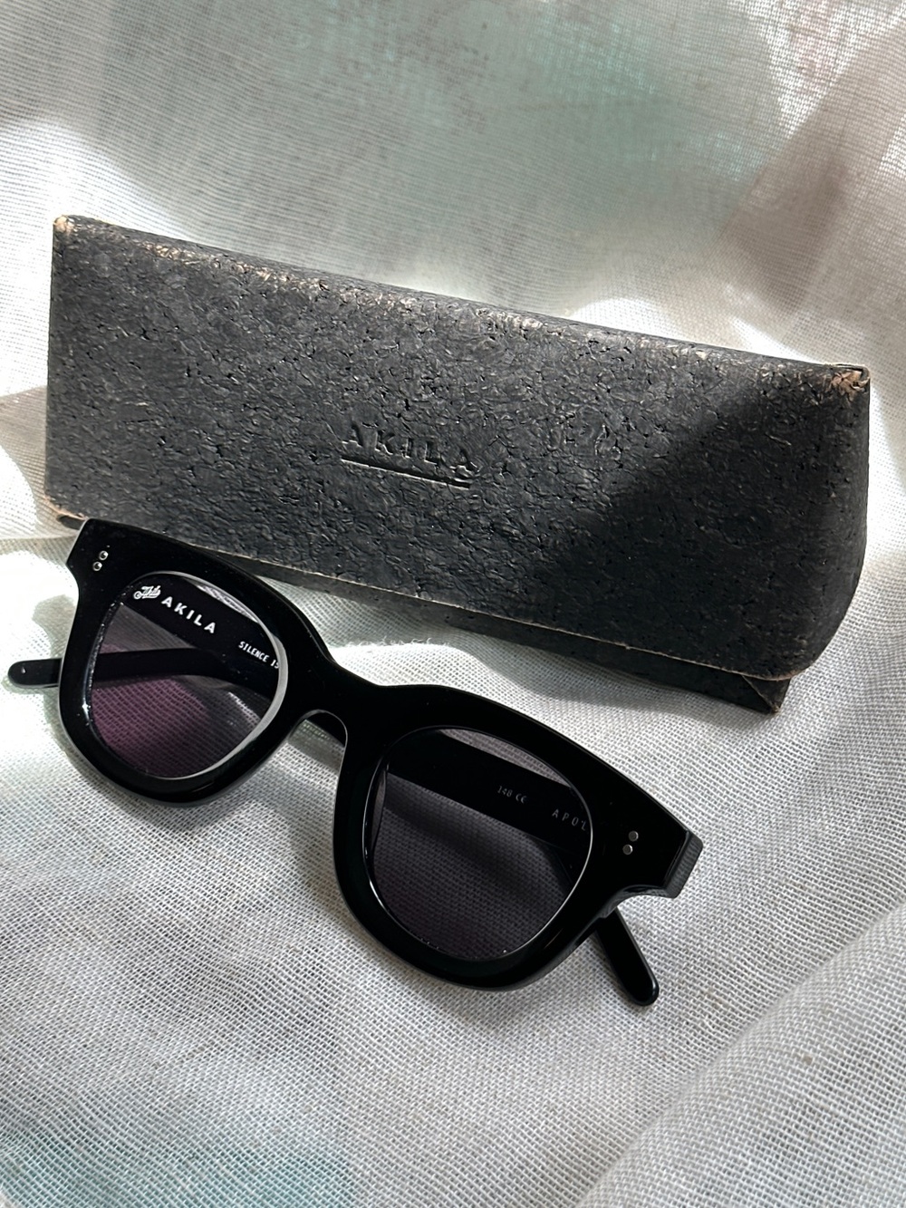 Akila Apollo Sunglasses with Case